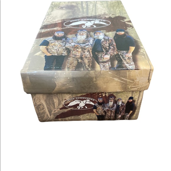 NEW! Duck Commander Real Tree Boy’s Shoe Size 2 - Picture 1 of 5